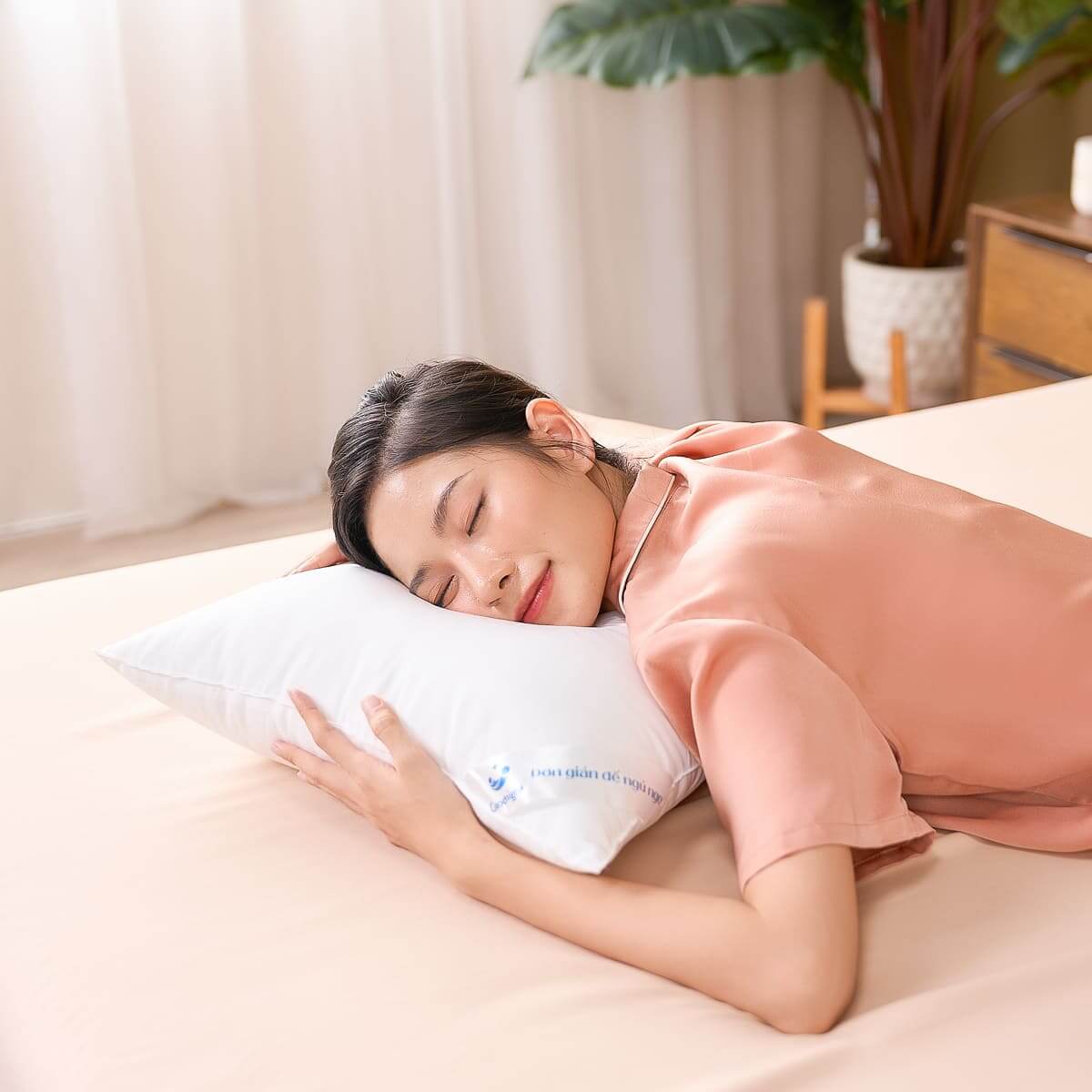 Gối lông vũ nhân tạo Goodnight Mochi siêu êm chuẩn khách sạn 5 sao (chỉ bán Online)