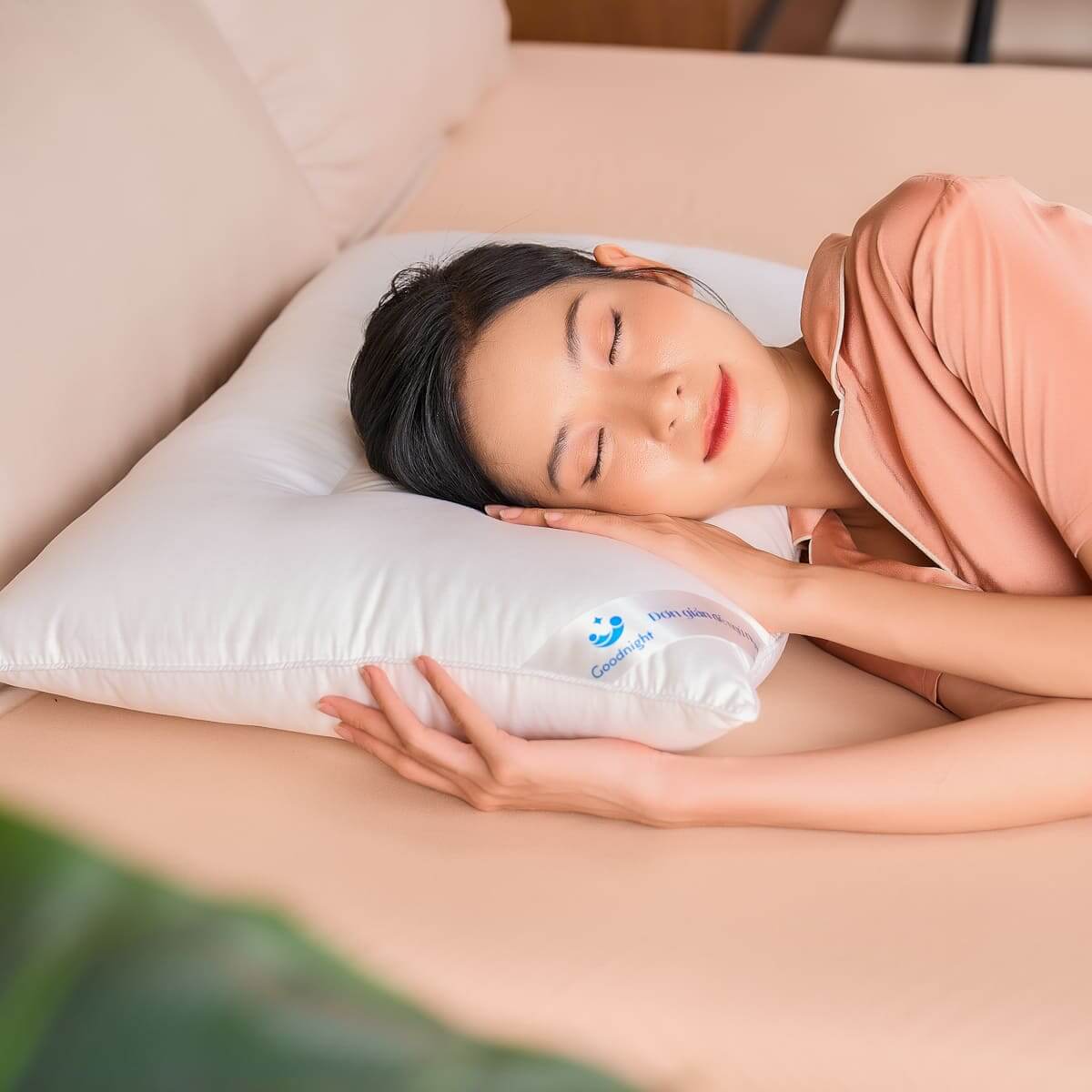 Gối lông vũ nhân tạo định hình Goodnight Mochi (chỉ bán Online)